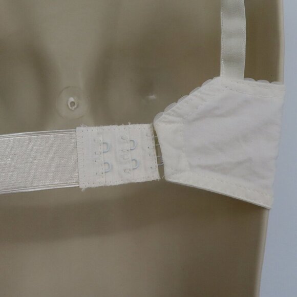 VTG Formfit Rogers Inflation 32B White Padded Cone Bullet Pointy Rockabilly Bra - Picture 6 of 13